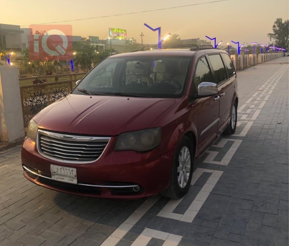 Chrysler Town and Country